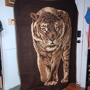 Vintage TAC Reversible Tiger Acrylic Blanket Throw H 76" X W 54" Brown Tan USA